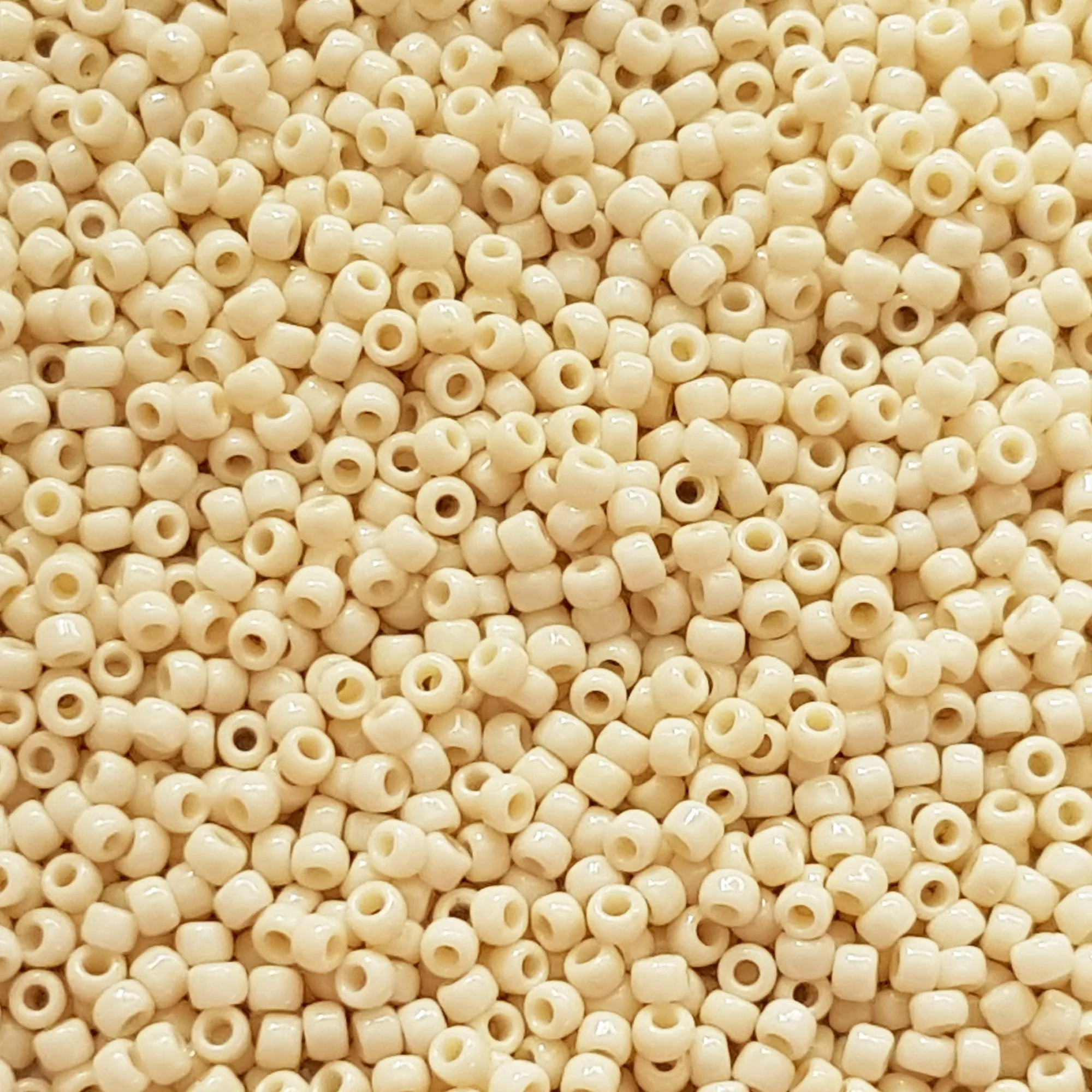 6/0 TR-51 Lt Beige Opaque 10g/30g Round Toho Seed Beads - Beading Supply