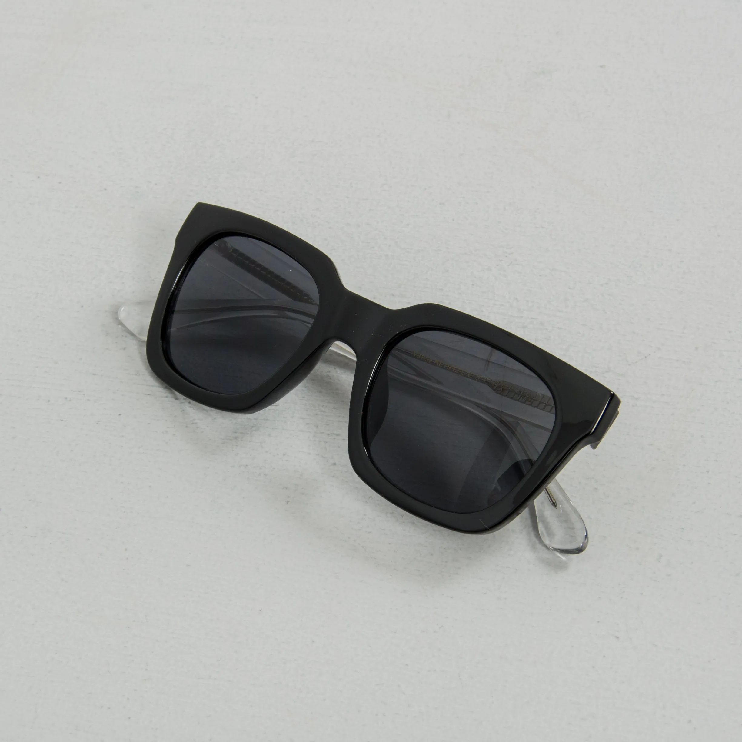 A Kjaerbede Nancy KL1912-1 Sunglasses - Black / Crystal