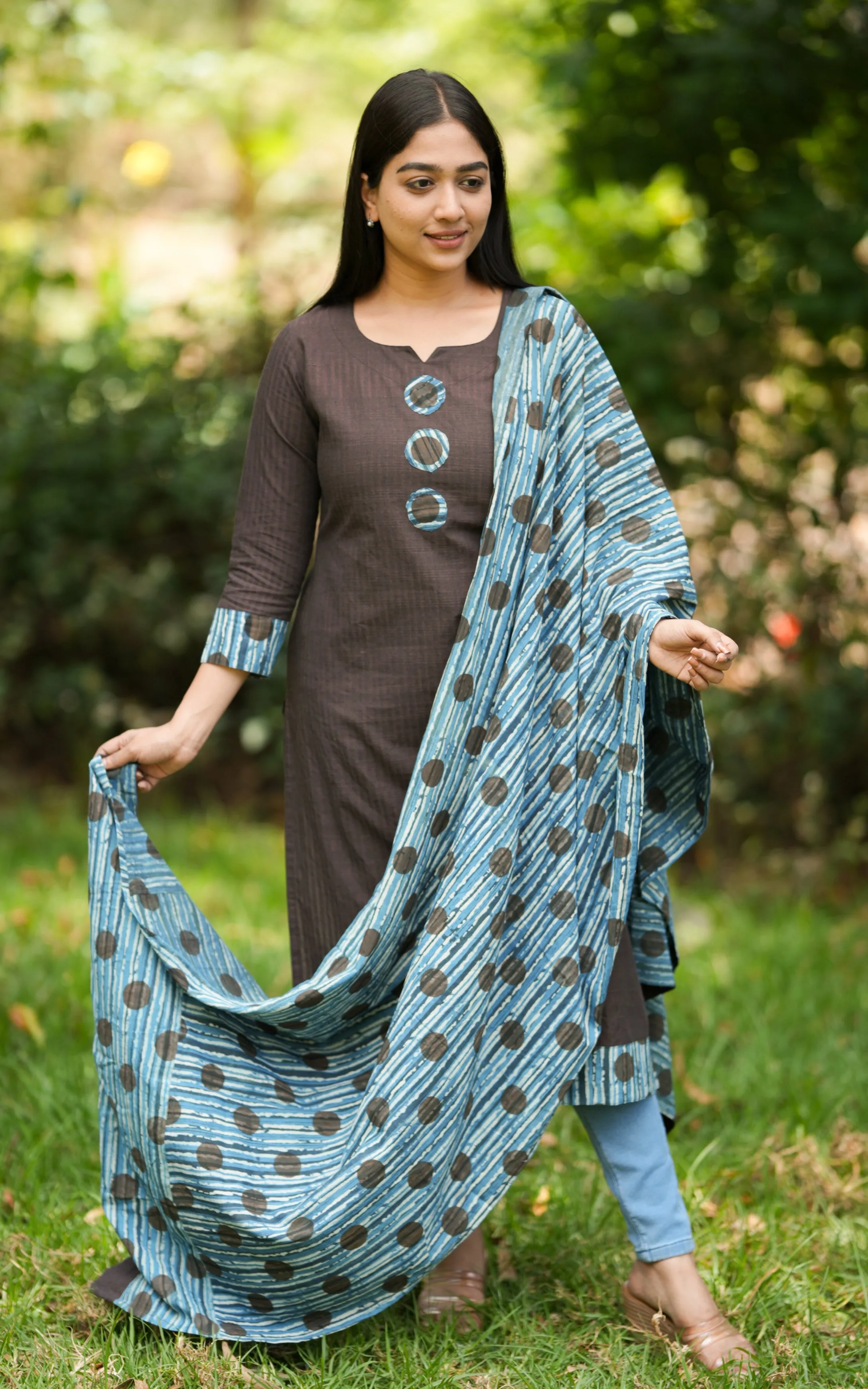 Aryamithra (Kurti Dupatta)